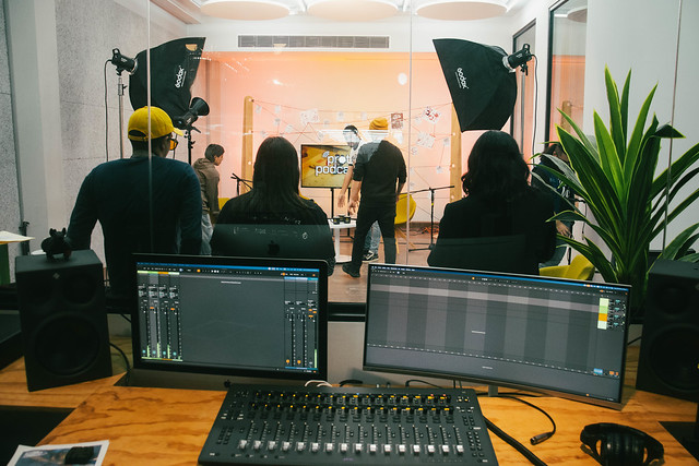 En el estudio de grabación del LabNL